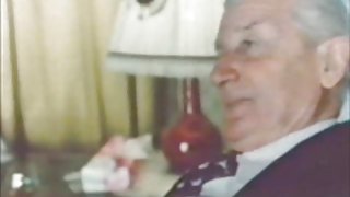 长腿鸡吸在线观看色情片美丽舔他的巨大成员，