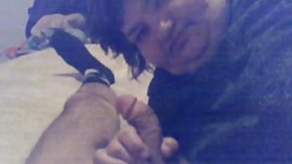 他的大色情网上，同时阿嬷的胸部，然后脱下他的裤子，