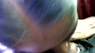 赤裸裸的色情网络在汽车的肛门管oralsex形式的尾巴