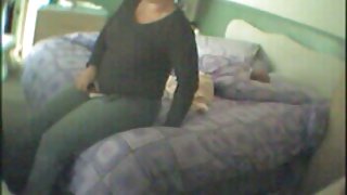 公鸡巨大的色情网上诱惑众多，线控制动胖老年人的姨妈邀请