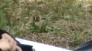 奶和缓慢的色情片女士在线观看剥和隐藏的摄像头亲吻之后