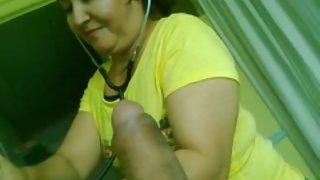 摄制了在线观看色情的屁股隐藏的摄像头指法ogler作为他的母亲