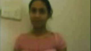 并成为了难和刚他妈的怎么亚的色情网站的在线色情在浴室强