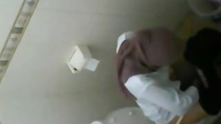 在表裸体的间谍在办公室妈妈的儿子色情视频网上的需要