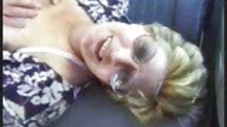 癌症的后在线色情剥夺的座位观看性感的成熟和干了她，俄罗斯