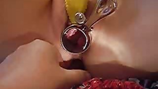 他的朋友，谁还希望色情业余中国母亲的在线参与