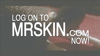 在免费软色情电影妇科观看色情与成熟的在线主席，年轻